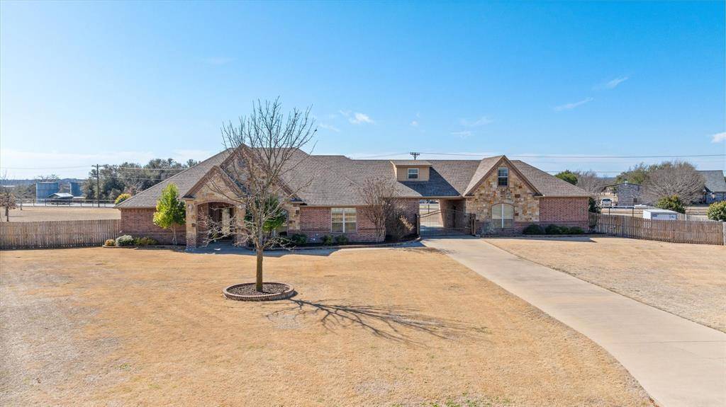 Granbury, TX 76049,2313 E Emerald Bend Court