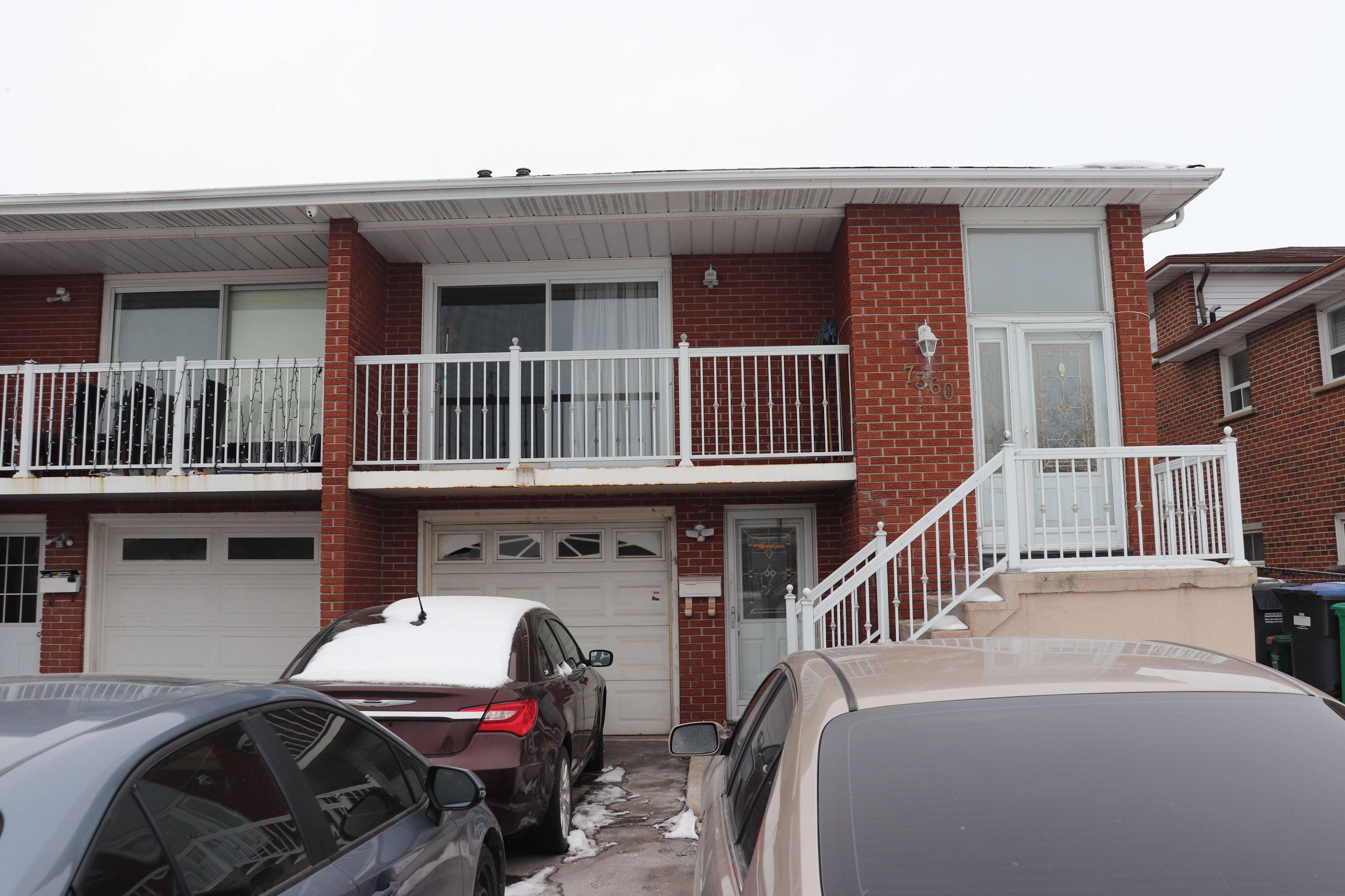 Mississauga, ON L4T 3S6,7360 Sigsbee DR