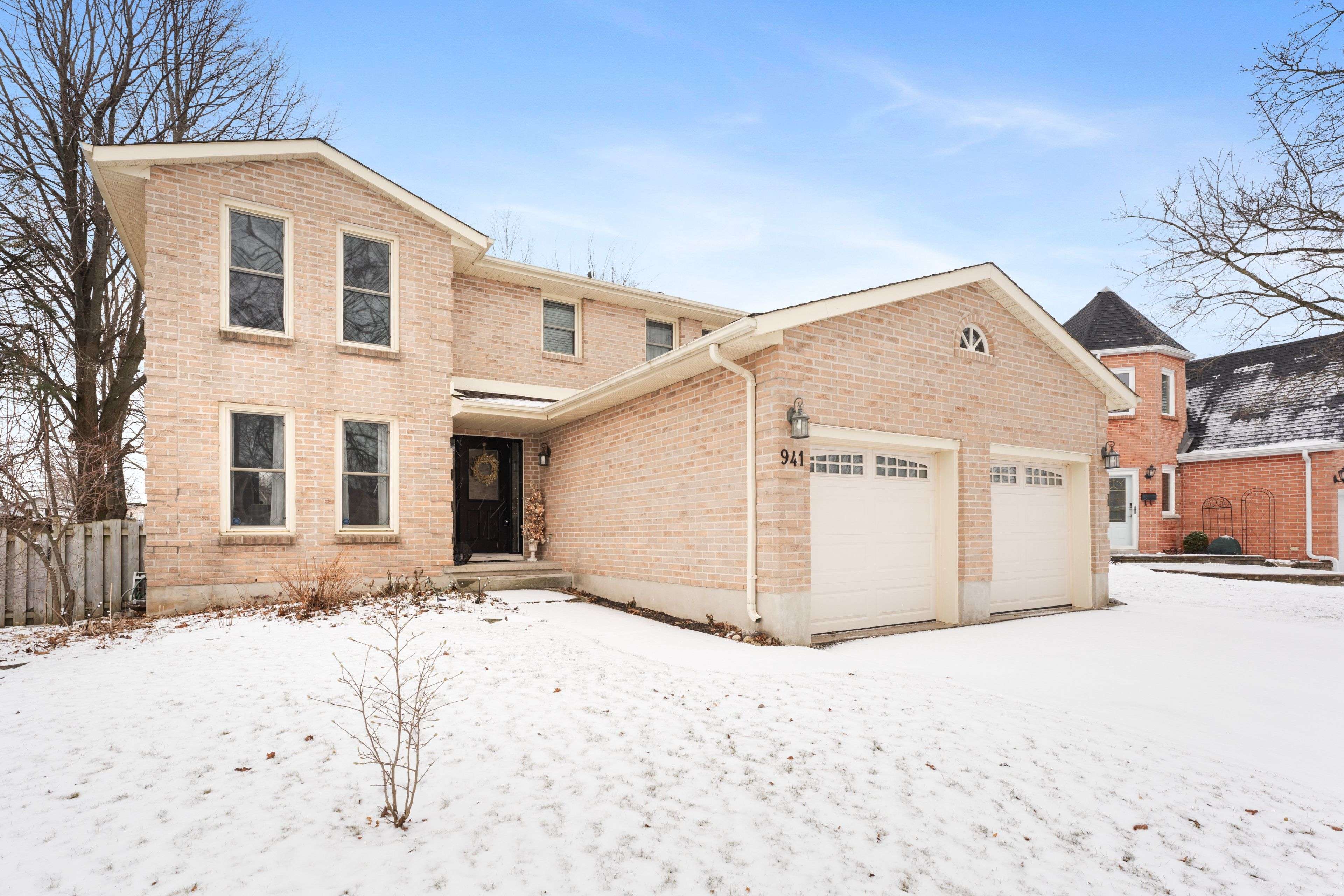 Kingston, ON K7P 2B5,941 AMBLESIDE CRES