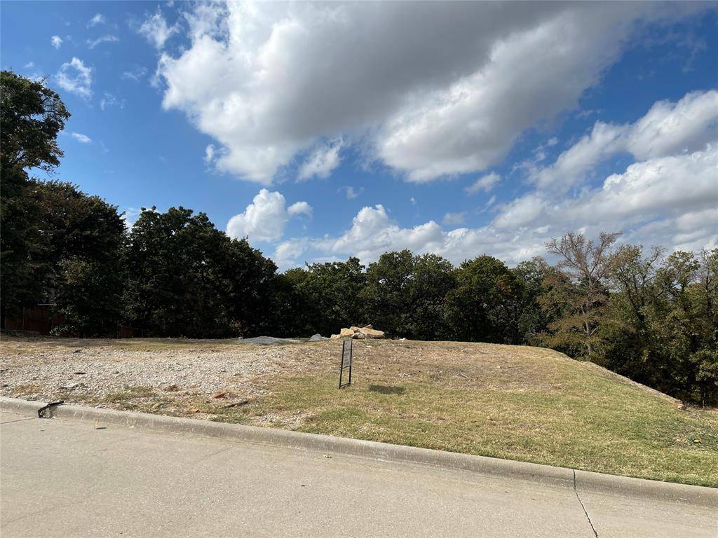 Keller, TX 76248,1600 Emerald Knoll Drive