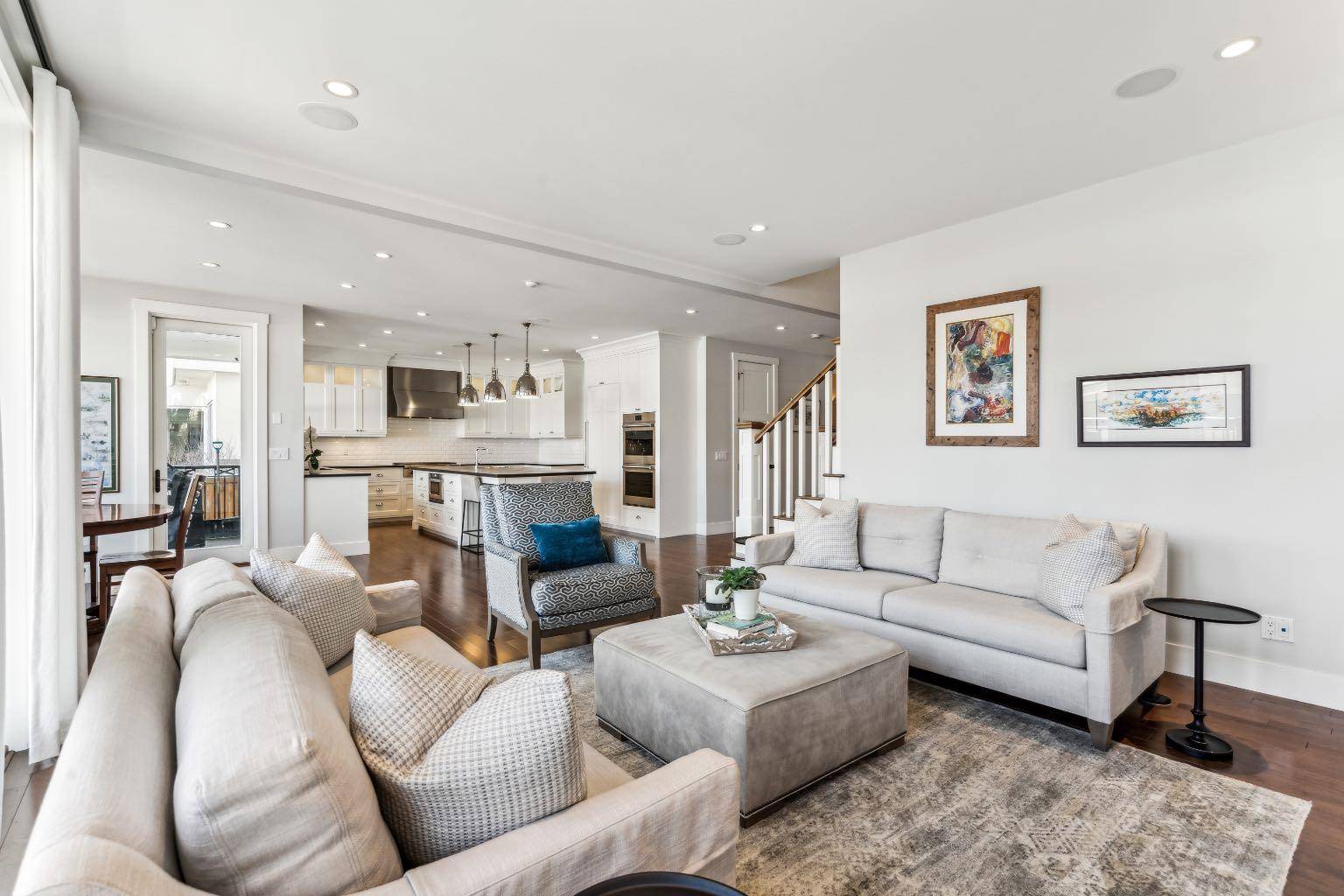 Calgary, AB T2T 4C9,4120 15A ST SW