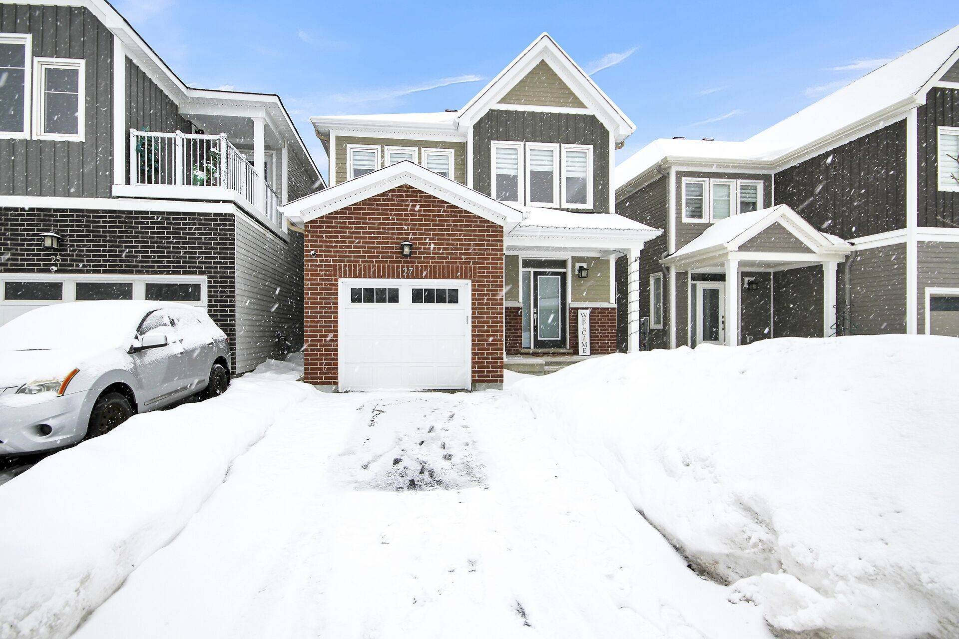 Stittsville - Munster - Richmond, ON K0A 2Z0,27 Pacing WALK