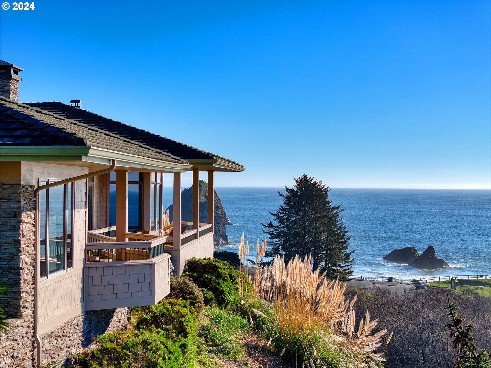 Brookings, OR 97415,17100 Pacific Heights DR