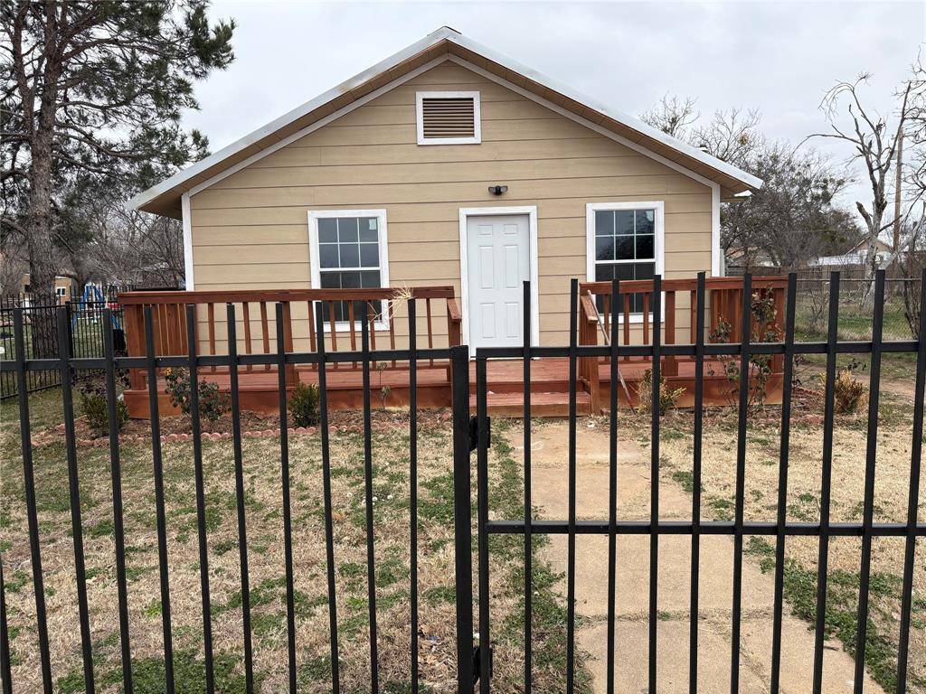 Cisco, TX 76437,608 W 12th Street W