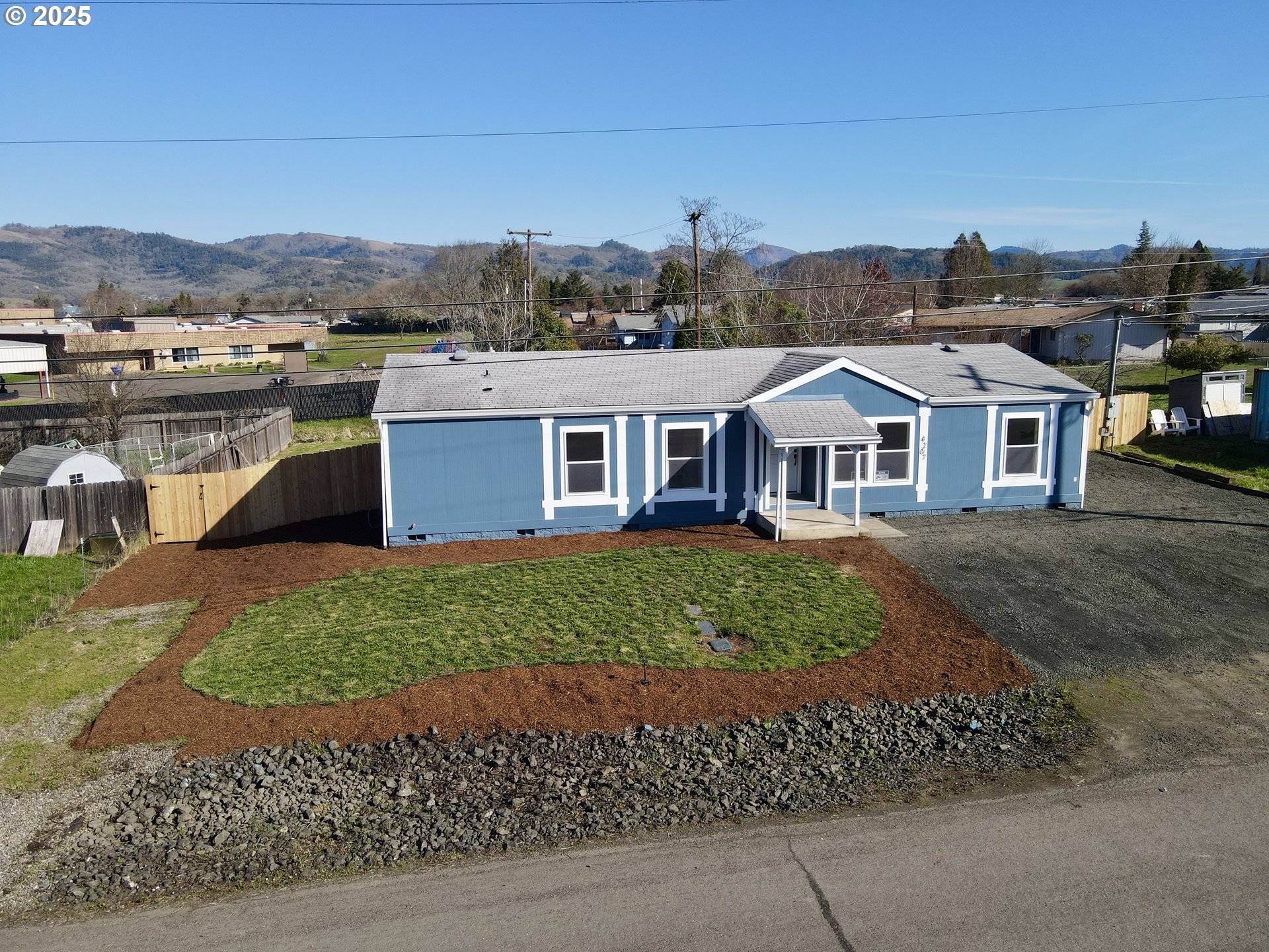 Roseburg, OR 97471,4207 HANNA ST