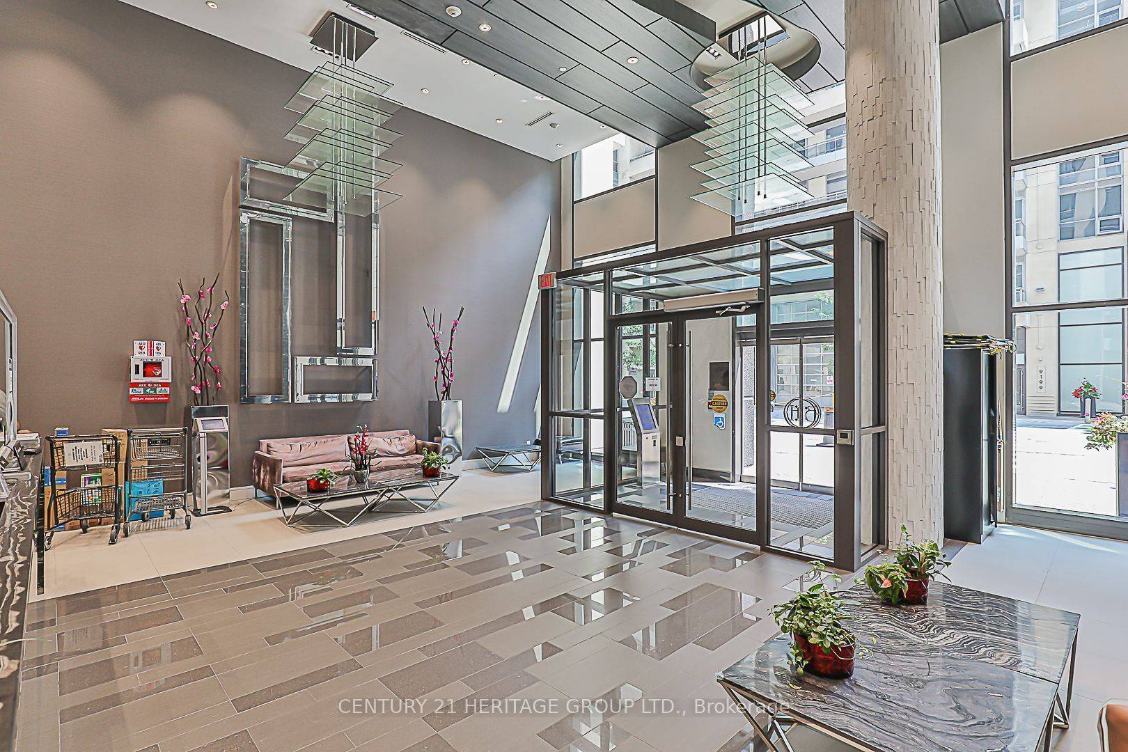 Richmond Hill, ON L4C 1V5,9205 Yonge ST #Level 13, Unit 5