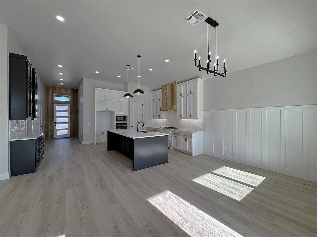 Edmond, OK 73013,7112 NW 154th Street