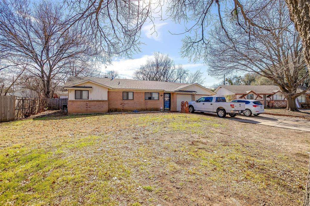 Burleson, TX 76028,309 Sundown Court