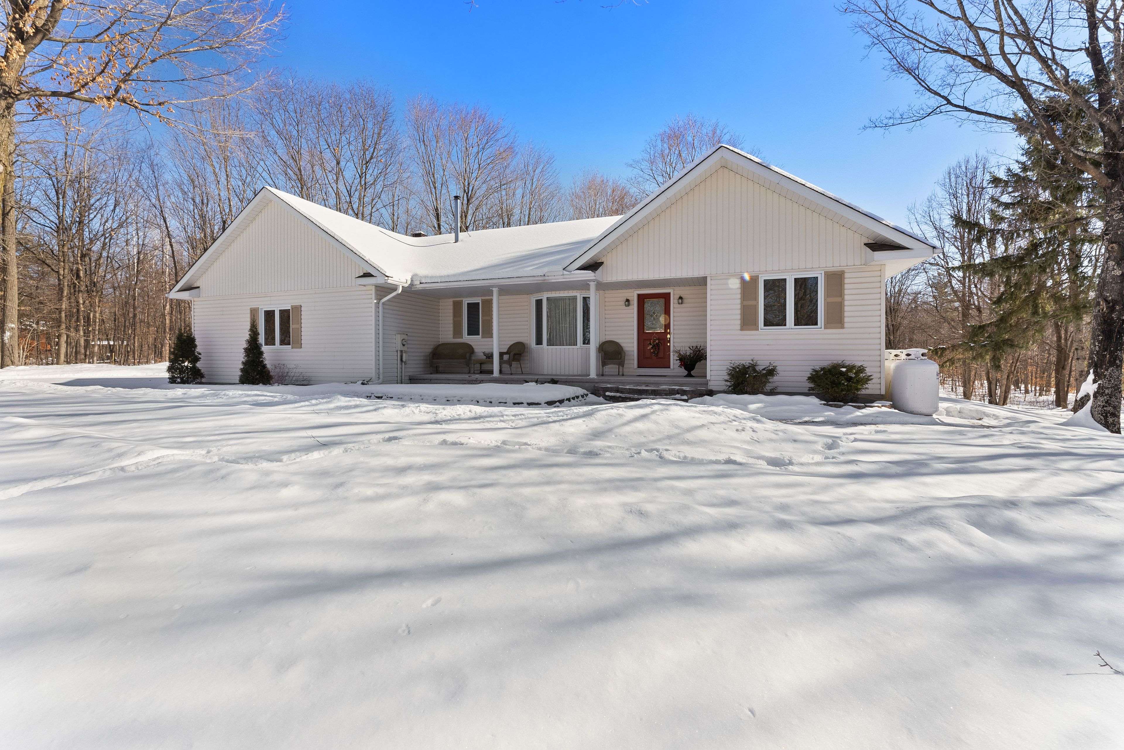 Mcnab/braeside, ON K0A 1G0,123 Woodridge CRES