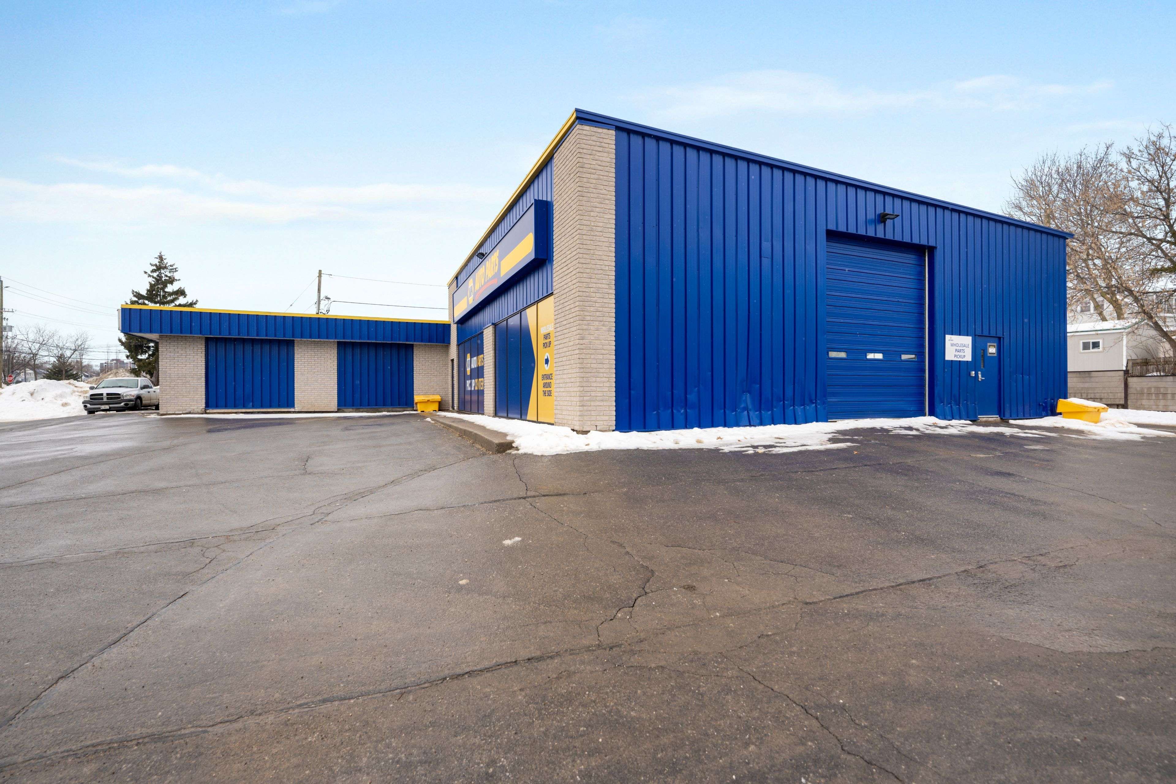 Kingston, ON K7K 2A7,77 Concession ST