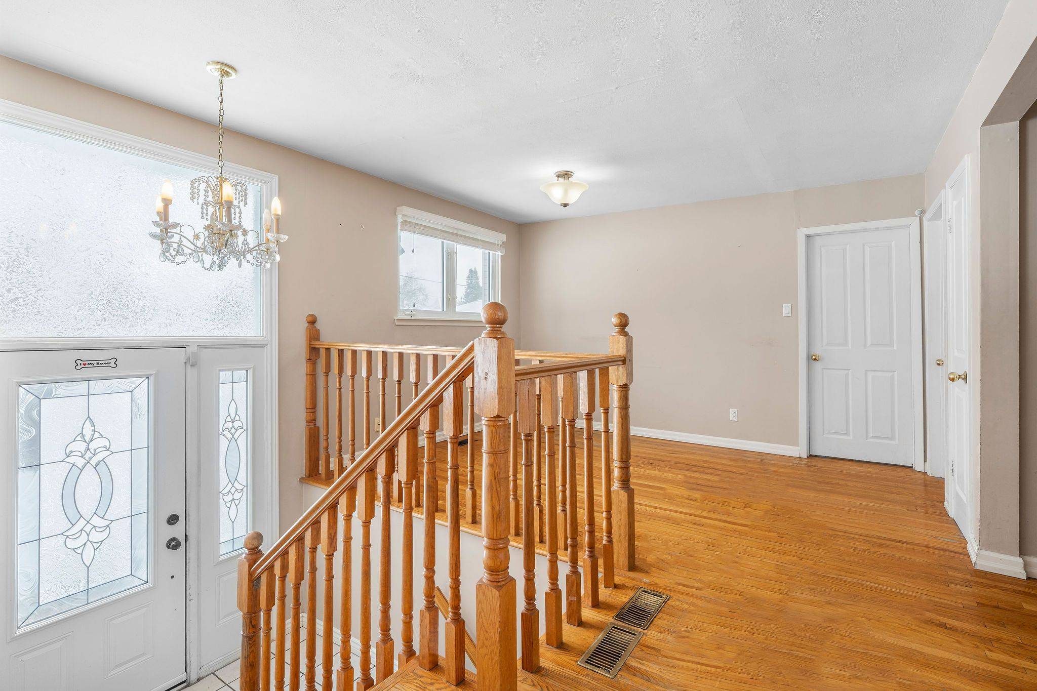 Markham, ON L3P 1M1,32 King Richard CT