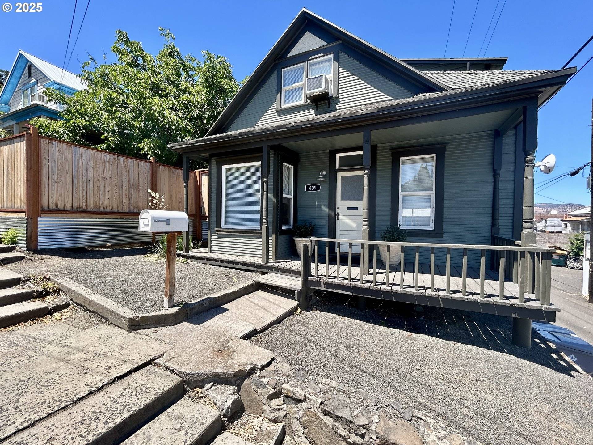 The Dalles, OR 97058,409 MADISON ST