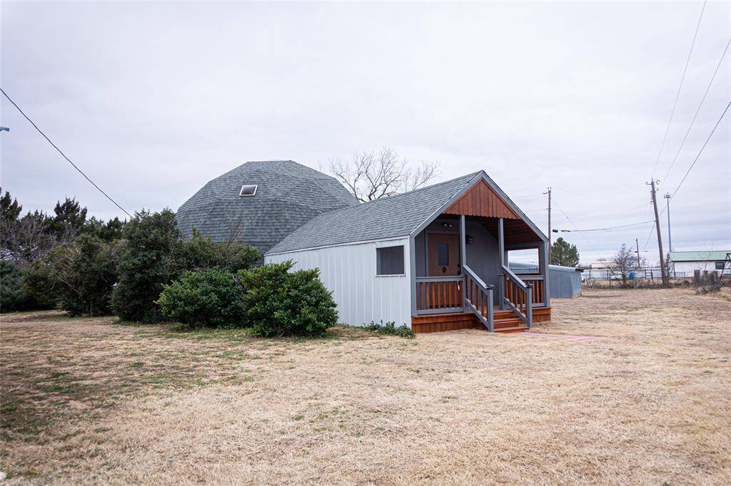 Clyde, TX 79510,1422 County Road 631