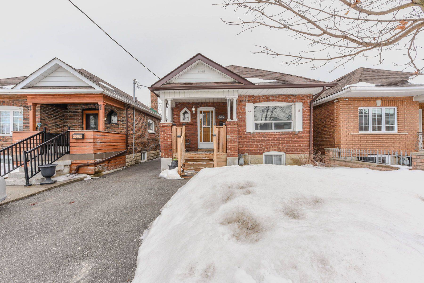 Toronto W03, ON M6N 2T1,165 Lambton AVE