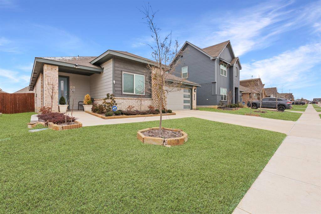 Alvarado, TX 76009,728 Breckenridge park Drive