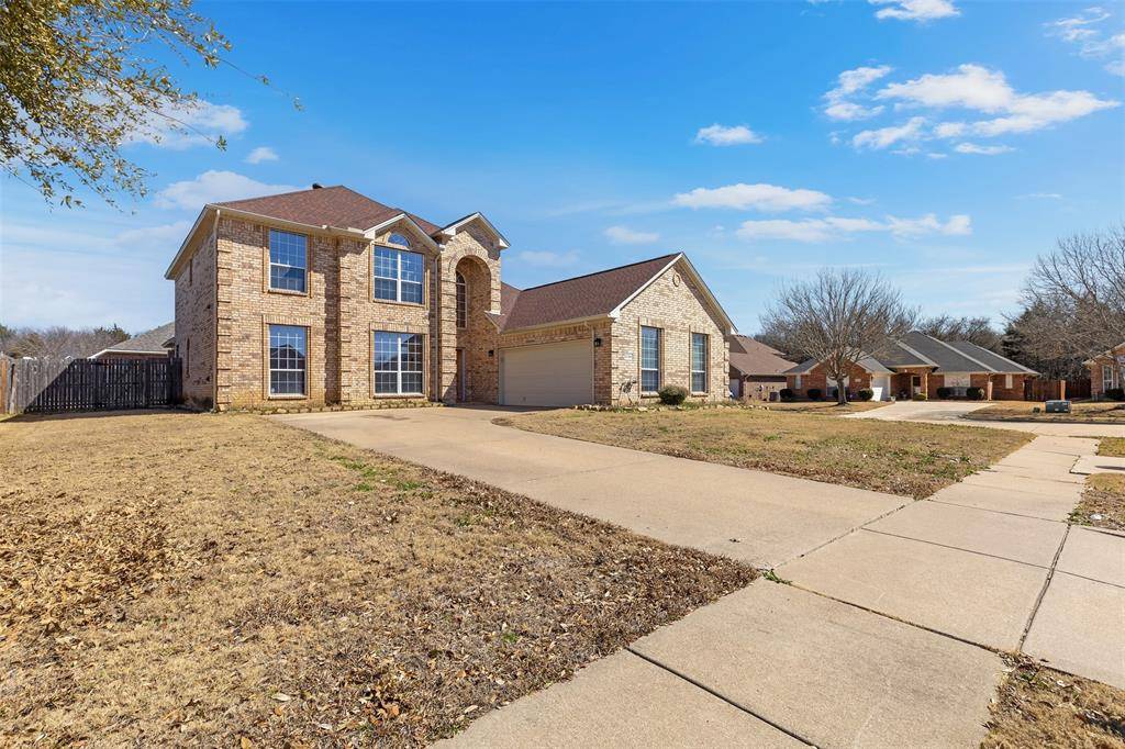 Grand Prairie, TX 75052,2708 Lake Country Drive