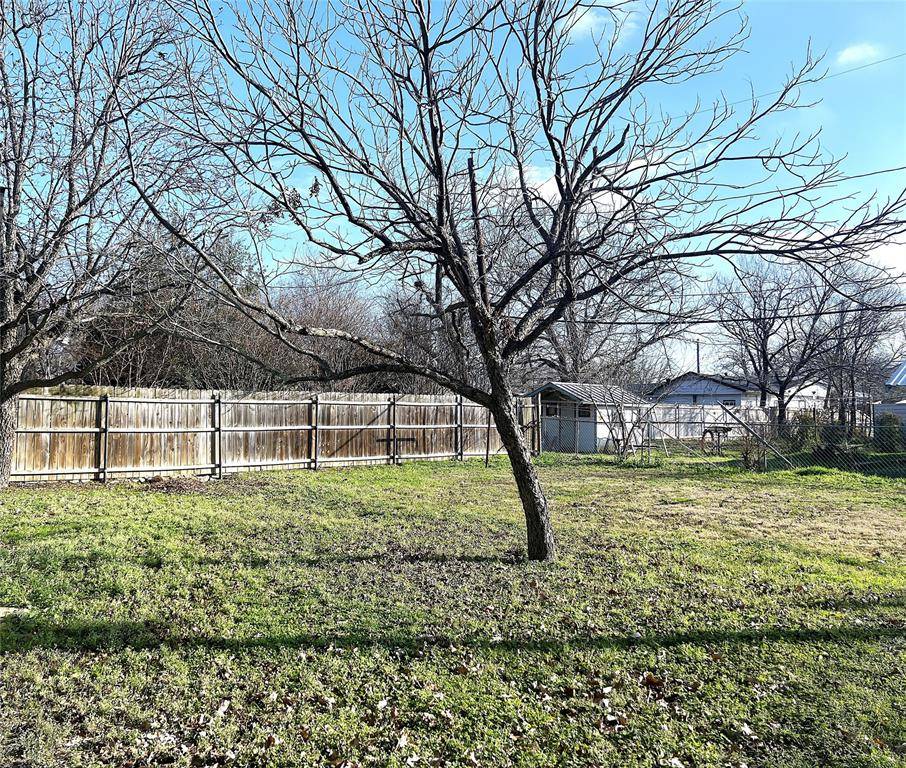 Alvarado, TX 76009,209 W Jessup Street