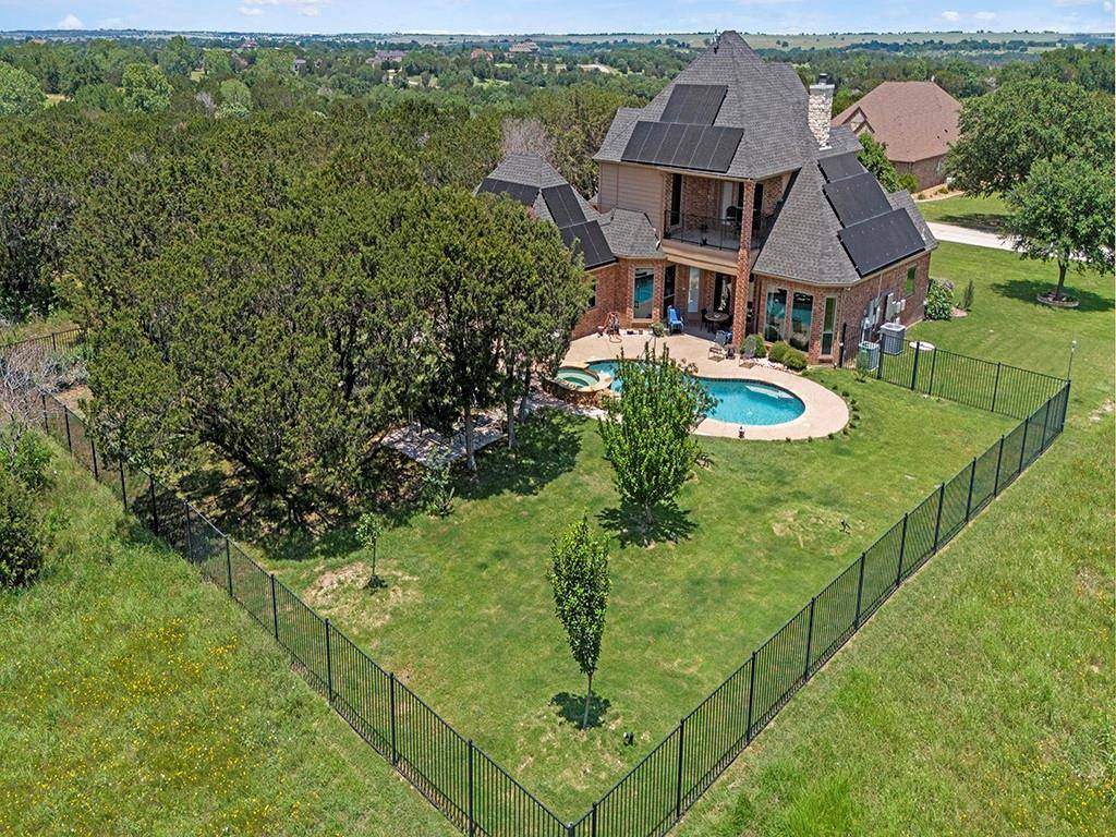 Cleburne, TX 76033,7812 Retreat Boulevard