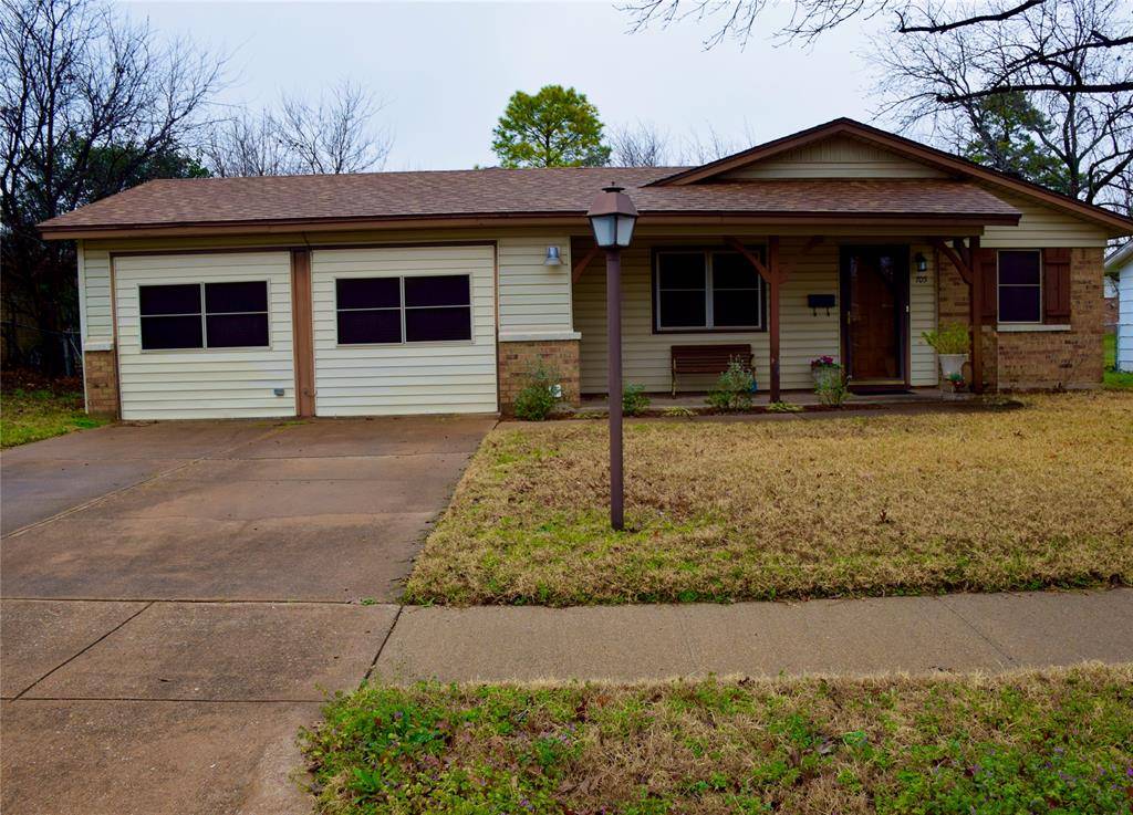 Crowley, TX 76036,705 E Glendale Street