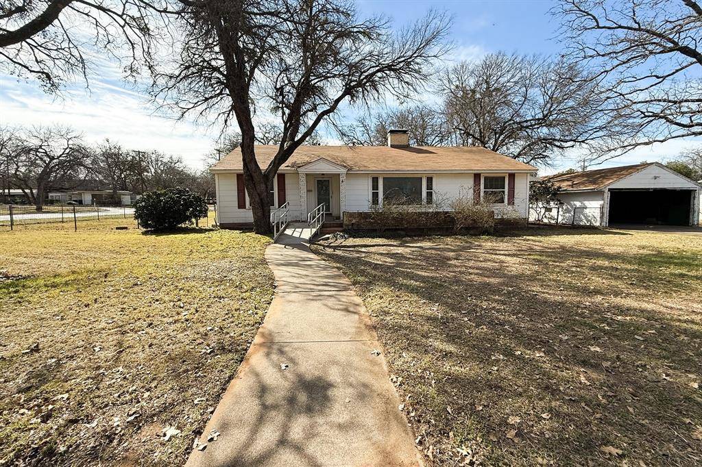 Graham, TX 76450,1330 Edgewood Avenue