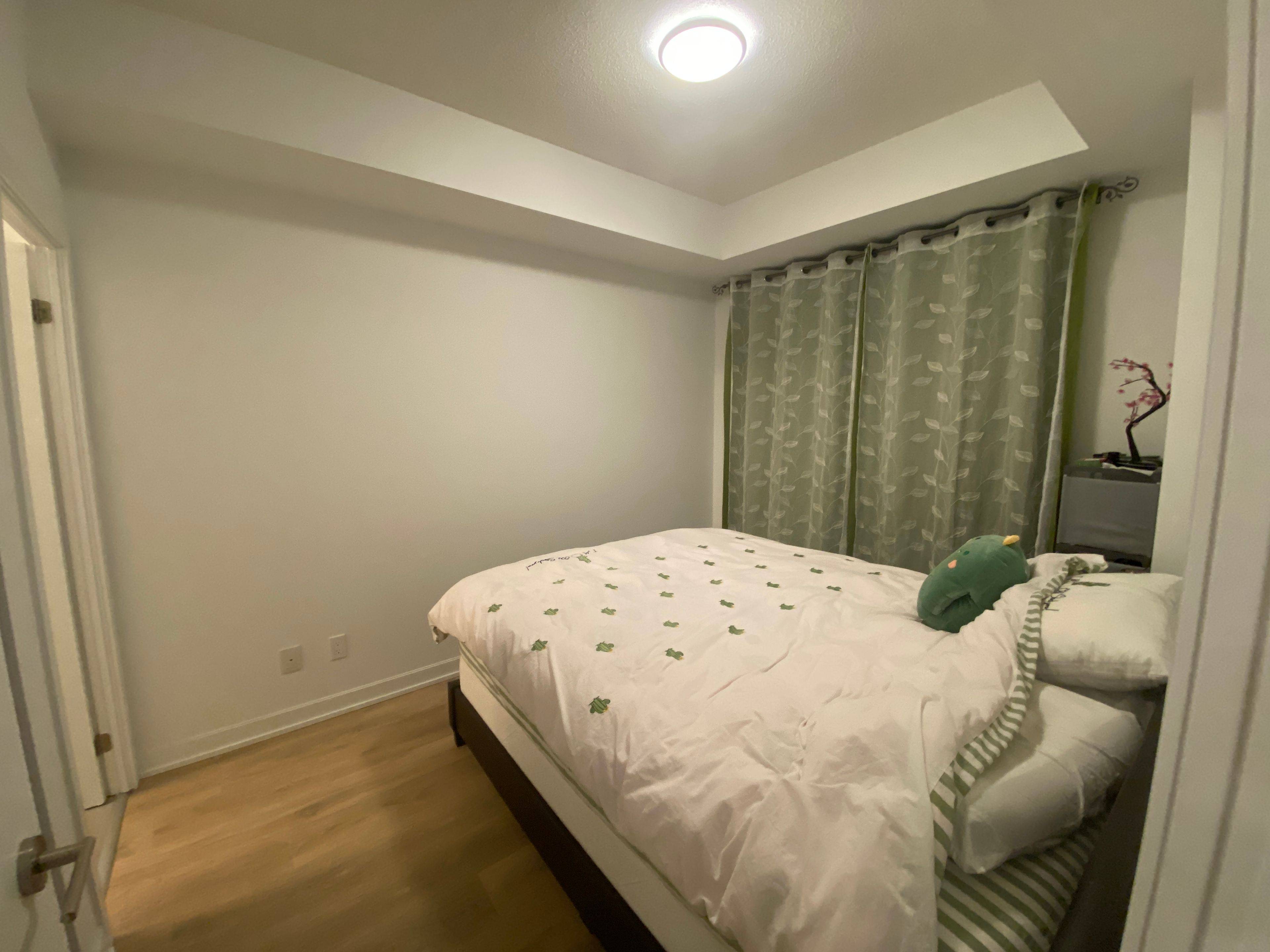 Toronto C15, ON M2J 0H2,32 Forest Manor RD #609