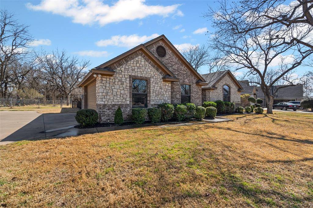 Granbury, TX 76049,10210 Ravenswood Road