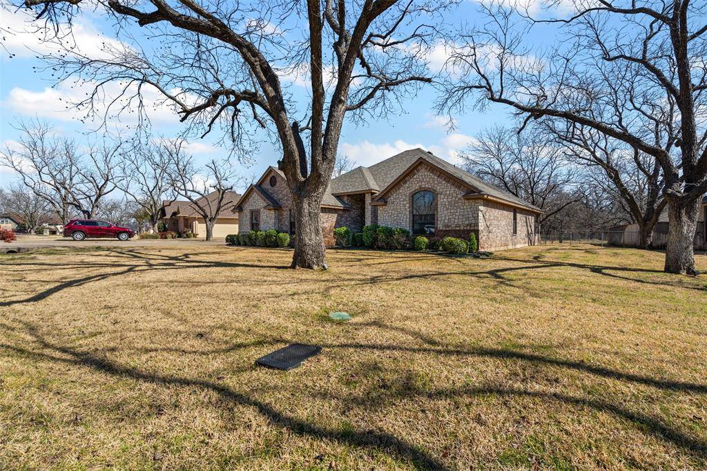 Granbury, TX 76049,10210 Ravenswood Road