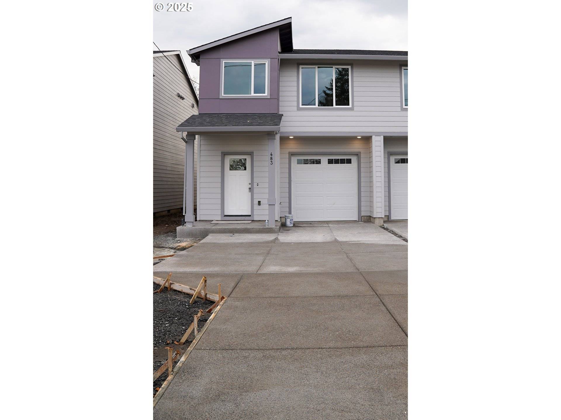 St Helens, OR 97051,483 N 12th ST