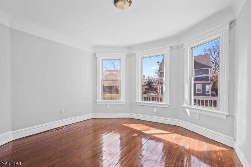 East Orange City, NJ 07018,314 Amherst St