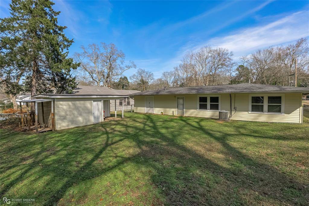 Minden, LA 71055,627 Oak Knoll Street