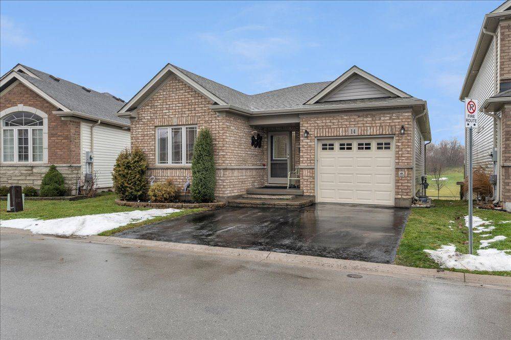 St. Catharines, ON L2P 0E5,77 Avery CRES #14