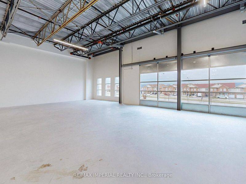 Toronto E11, ON M1X 2E5,2450 Morningside AVE #9