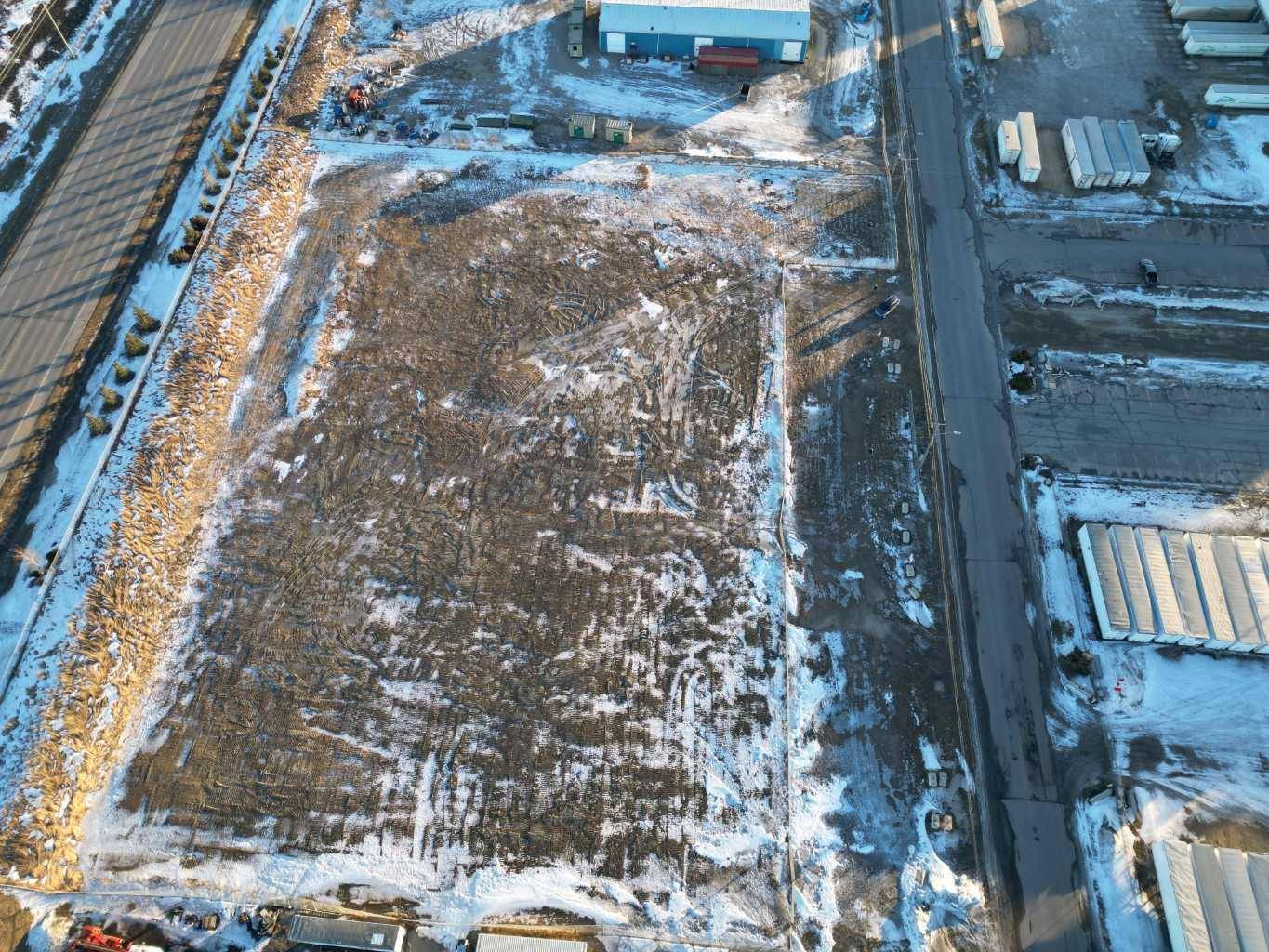Crossfield, AB T0M0S0,801 McCool ST