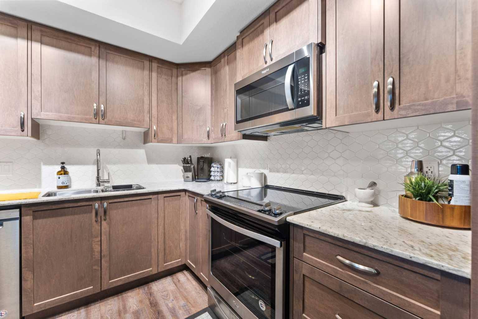 Calgary, AB T3R 1T7,3727 Sage Hill DR NW #2115