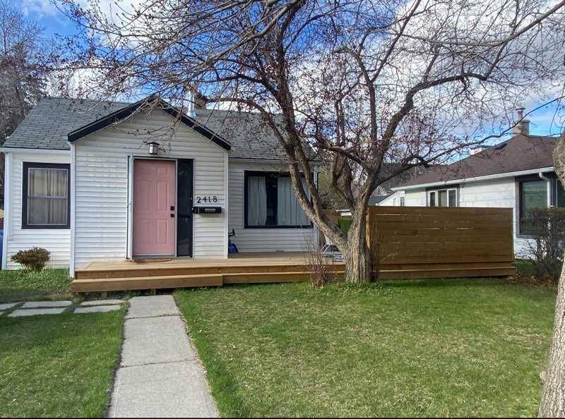 Calgary, AB T2N 3N8,2418 Westmount RD NW