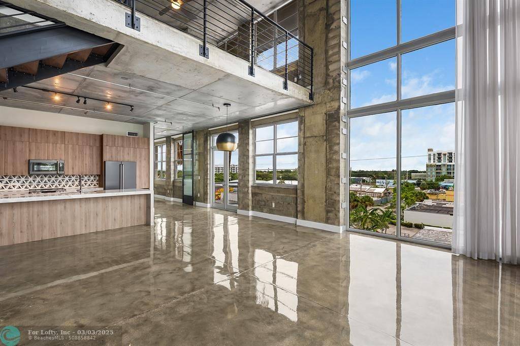 Fort Lauderdale, FL 33301,445 N Andrews Ave #402