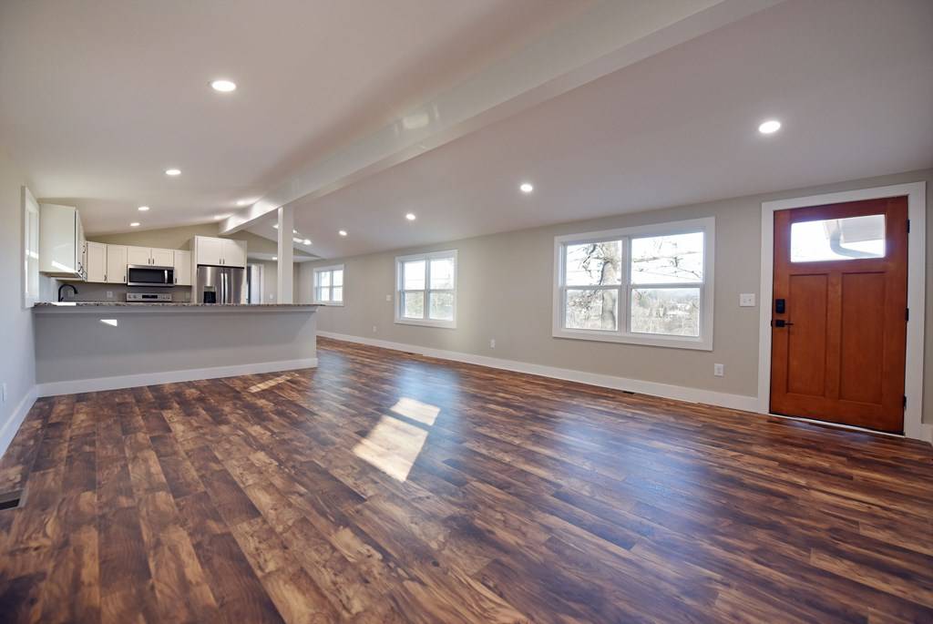 Hiawassee, GA 30546,16 Sims Road