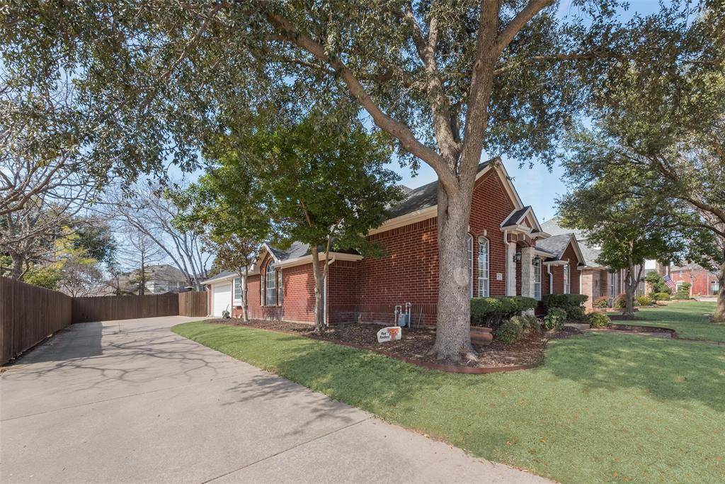 Keller, TX 76248,208 Longview Court