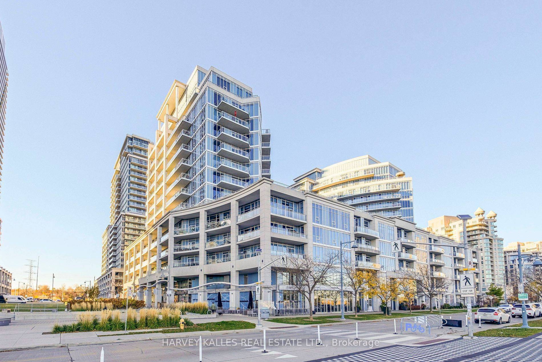 Toronto W06, ON M8V 4G1,58 Marine Parade DR #340