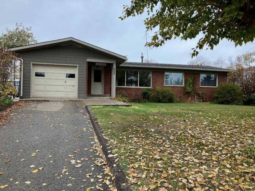 Manning, AB T0H 2M0,800 2nd ST Southeast