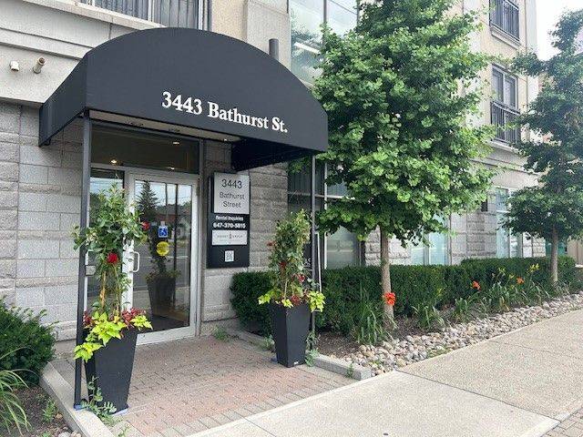 Toronto C04, ON M6A 2C3,3443 Bathurst ST #304