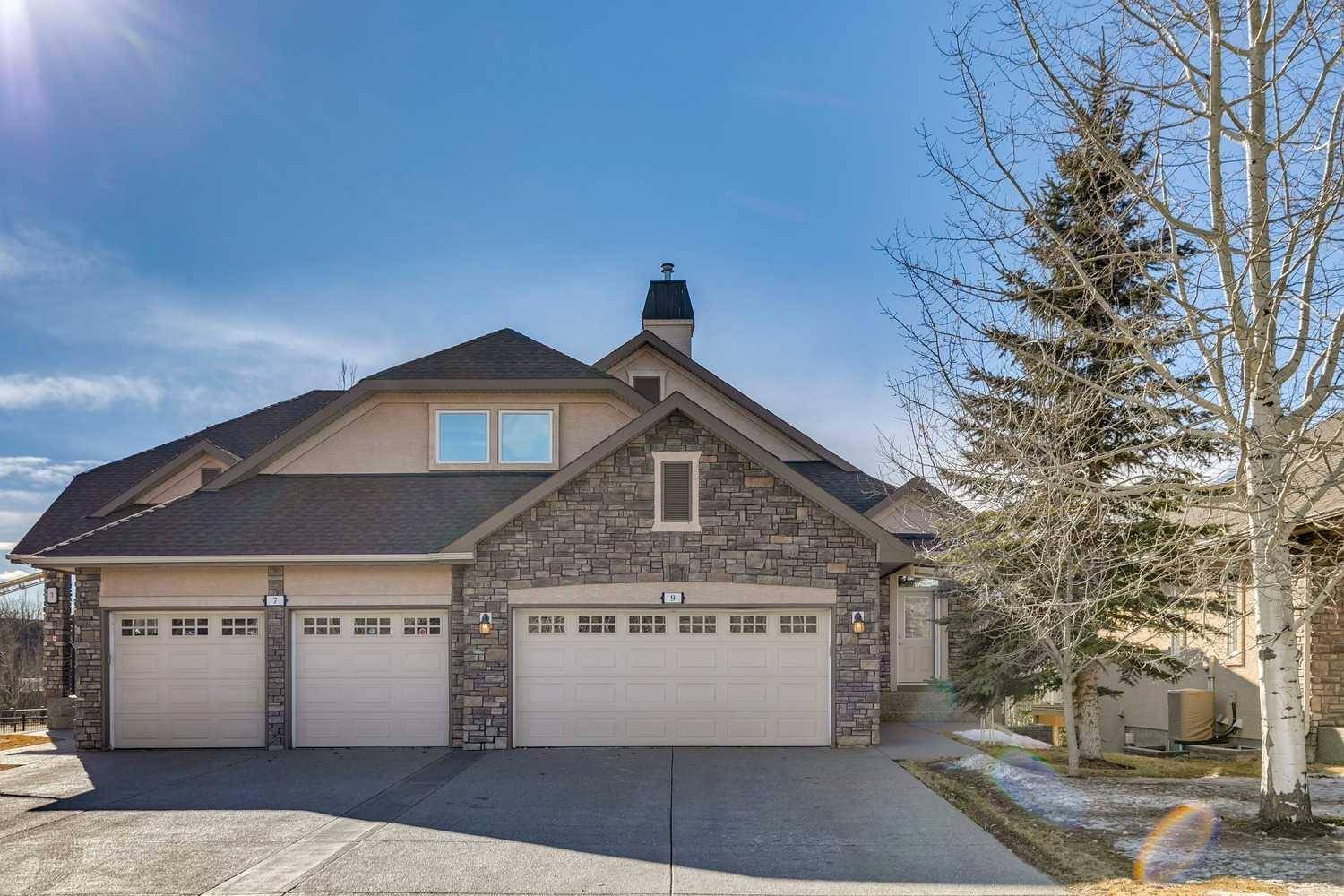 Calgary, AB T3H 5X1,9 Wentworth LNDG SW