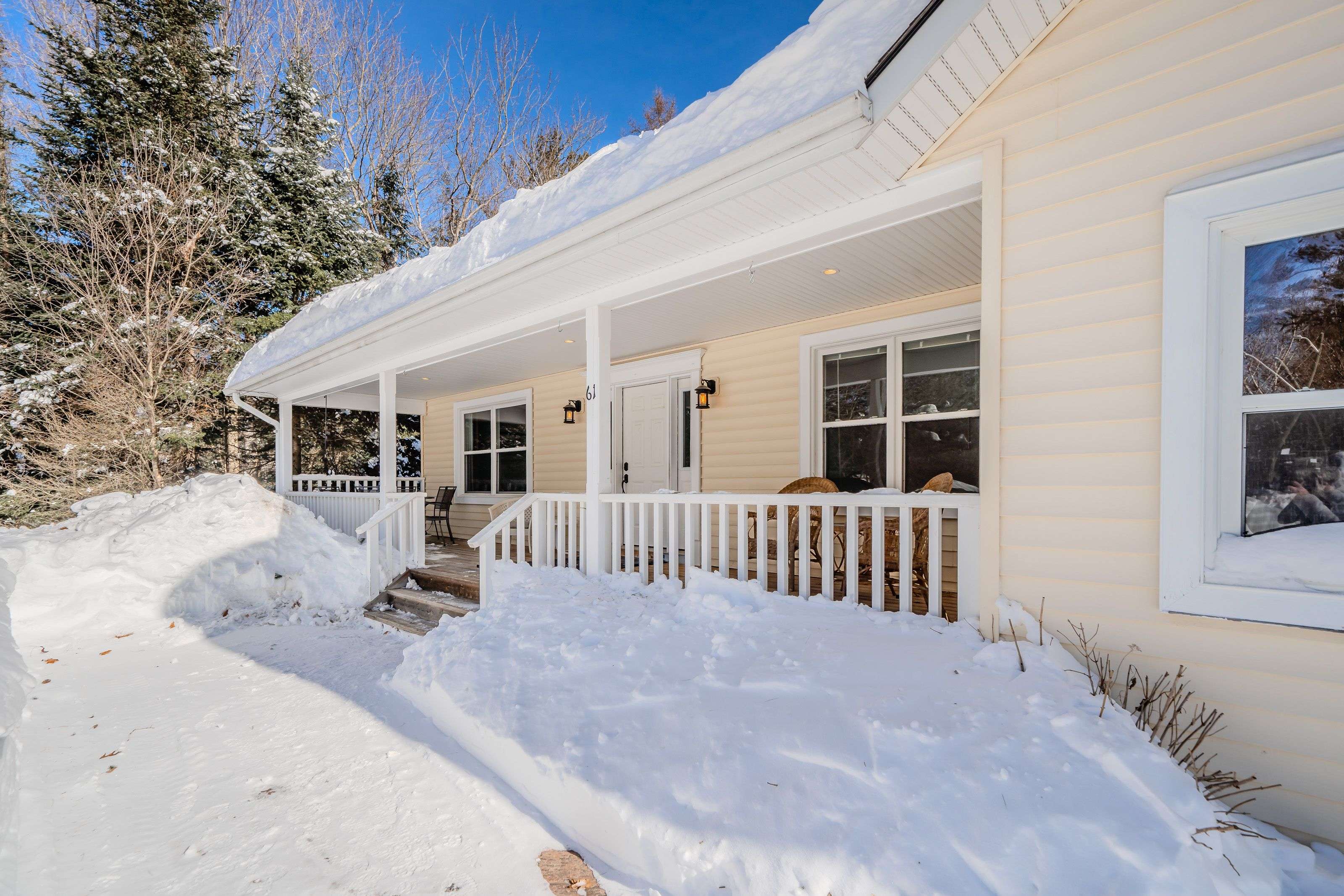 Bracebridge, ON P1L 1R5,61 Donald ST