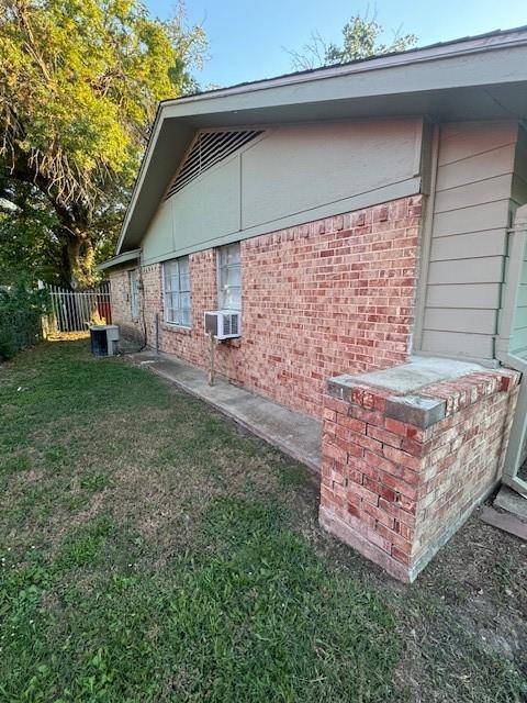 Dallas, TX 75217,8818 Palisade Drive