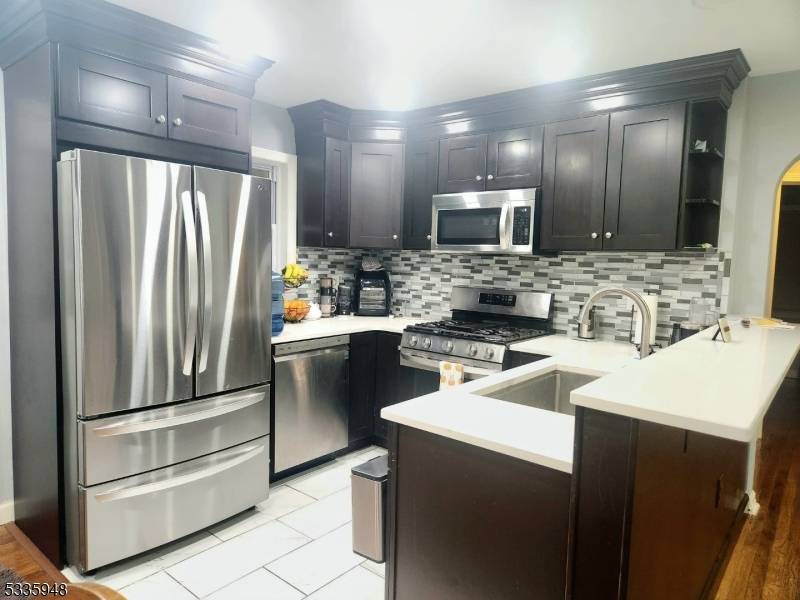 Pequannock Twp., NJ 07444,8 Grove St