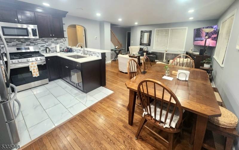 Pequannock Twp., NJ 07444,8 Grove St
