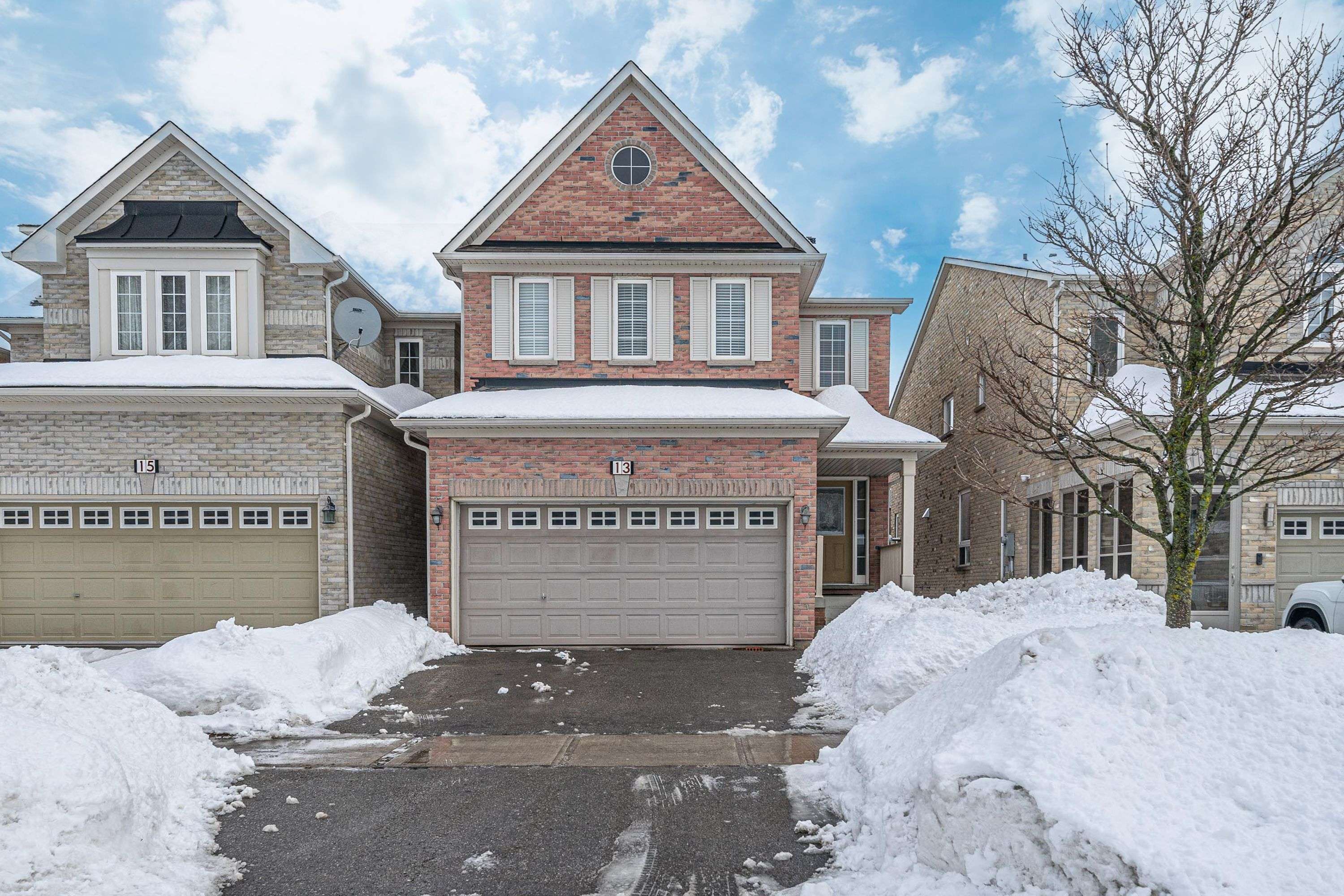 Markham, ON L6C 2J8,13 Barkwood HOLW