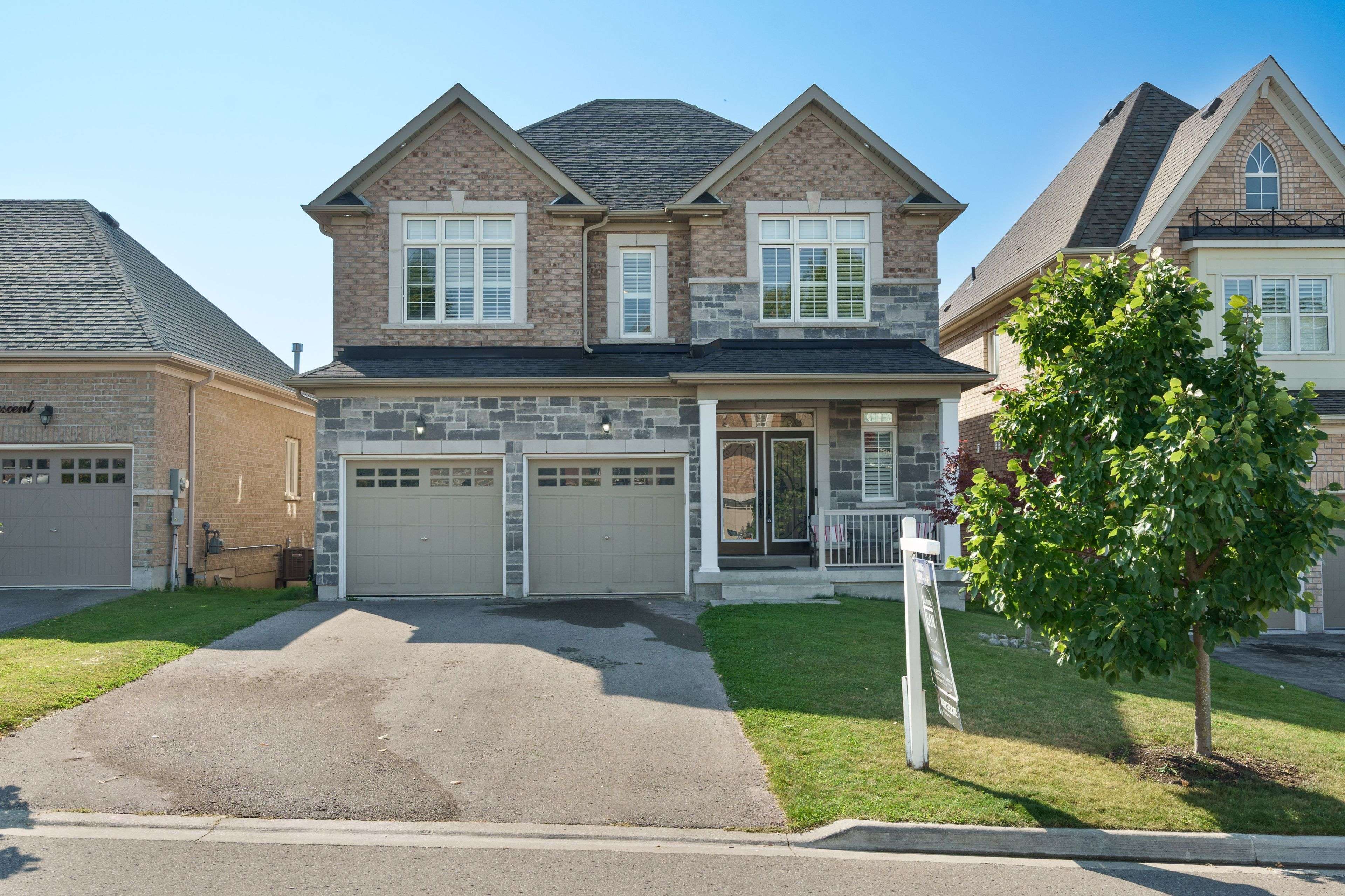 East Gwillimbury, ON L0G 1M0,41 Manor Glen CRES