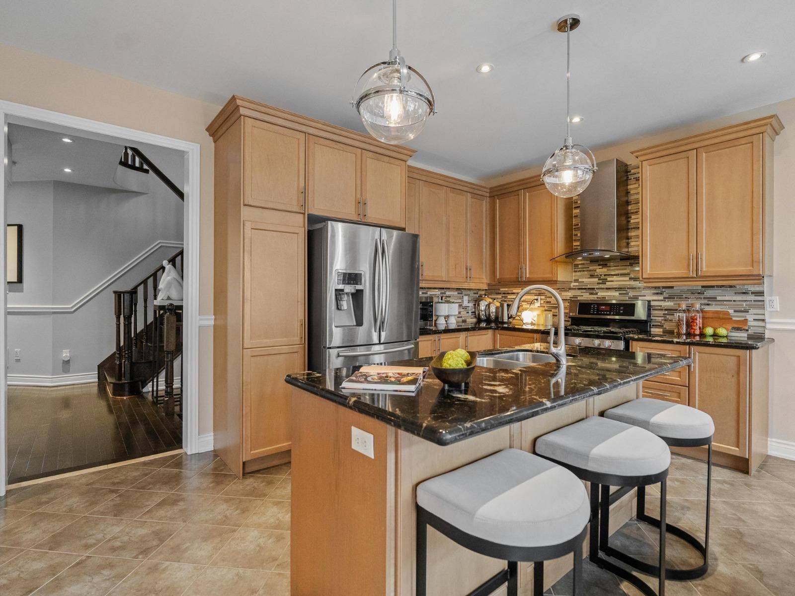 Newmarket, ON L3X 0C3,1172 Blencowe CRES