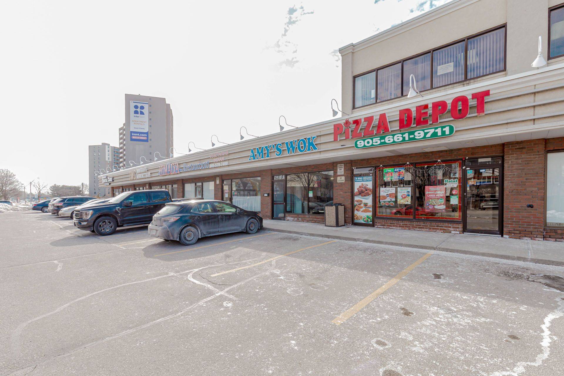 Hamilton, ON L8E 1H9,160 Centennial Pkwy N #2